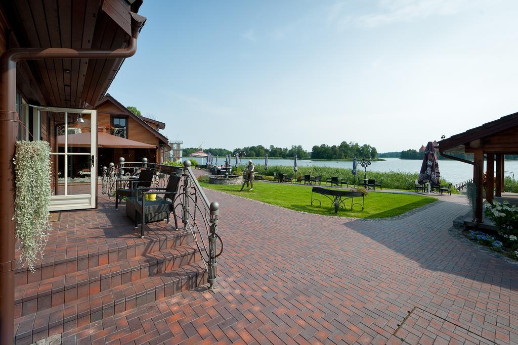 Viva Trakai Hotel Exterior photo