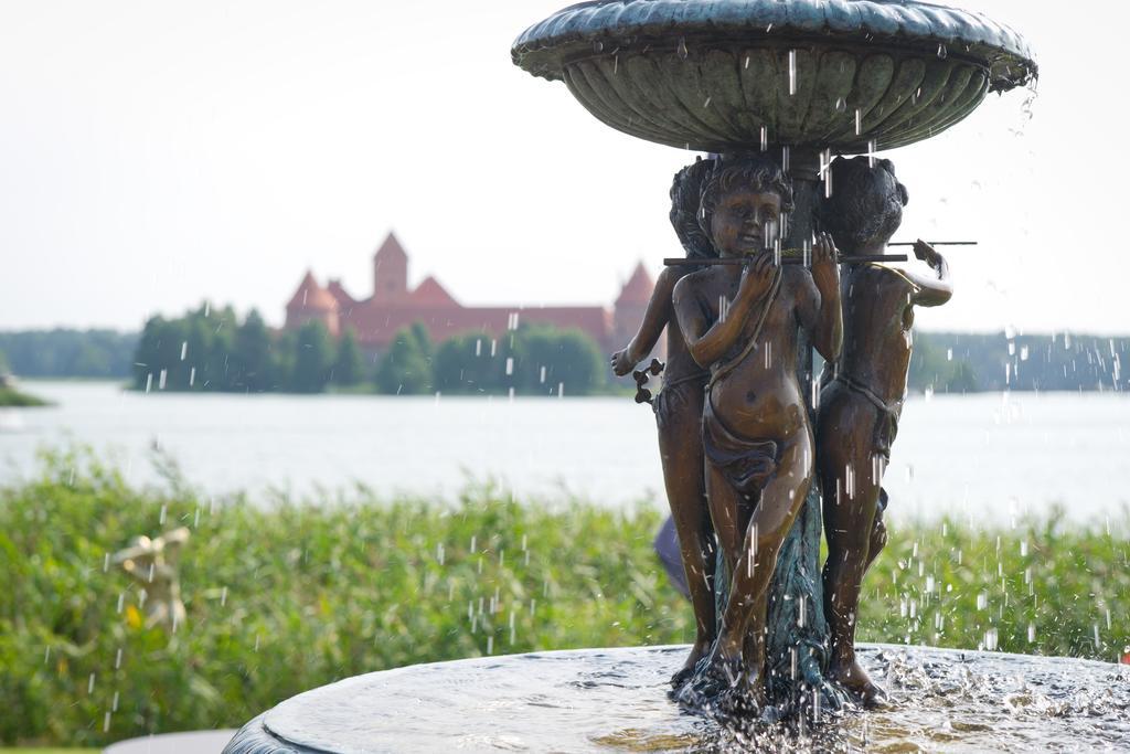 Viva Trakai Hotel Exterior photo